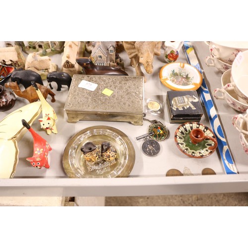 575 - Quantity of Collectibles, including China, glass and metal Wares