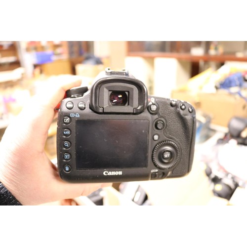 609 - Canon EOS5D Mark three body camera only - no battery or charger or lens,  note, C S. Card slot has b... 