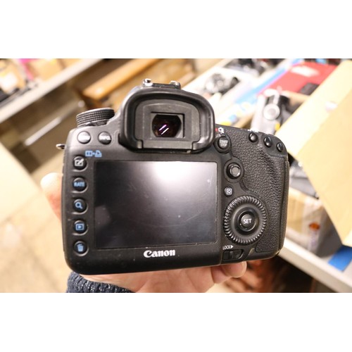 609 - Canon EOS5D Mark three body camera only - no battery or charger or lens,  note, C S. Card slot has b... 