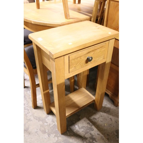 630 - Oak hall single drawer occasional table