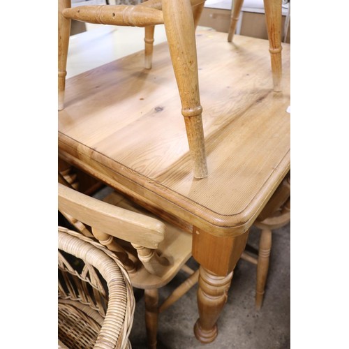 651 - Pine table & 4 chairs