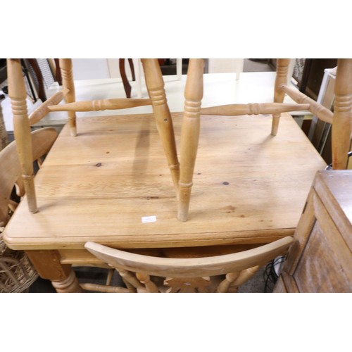 651 - Pine table & 4 chairs