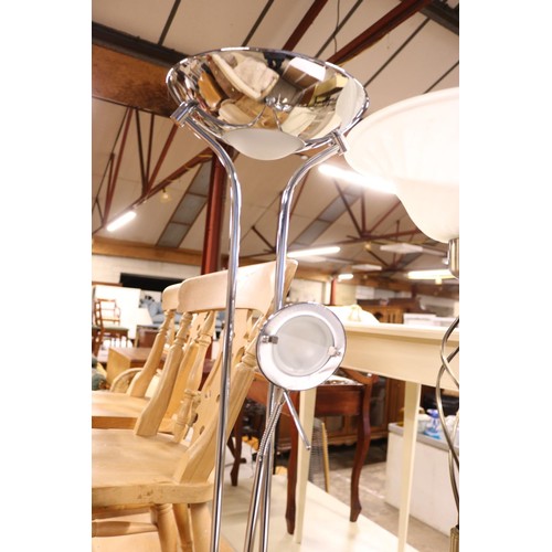 657 - Metal uplighter/reading lamp - warranted until 12 noon Tuesday following the above sale