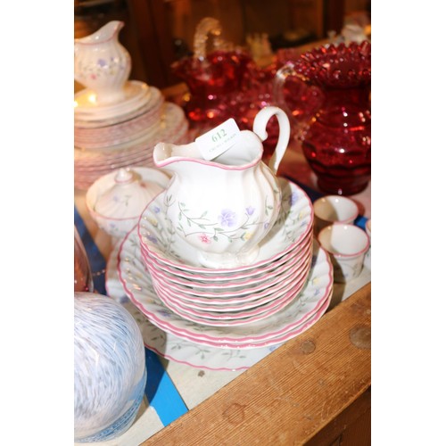 515 - Johnson Bros summer chintz crockery