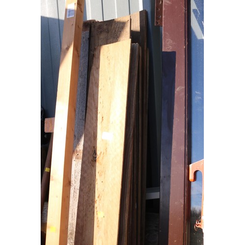 14 - Qty of feather edge timber