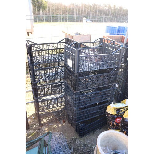 34 - Qty of stacking crates