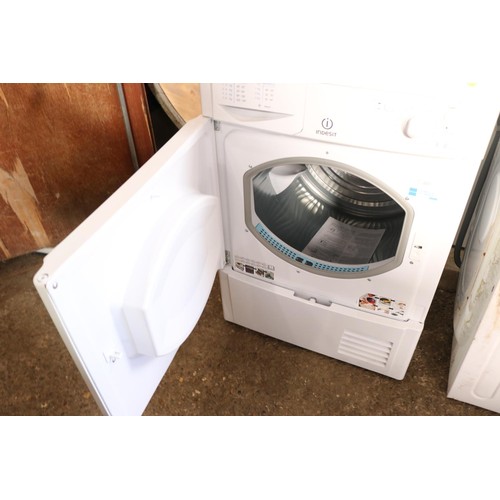 81 - Indesit tumble dryer - warranted until 12 noon Tuesday following the above sale