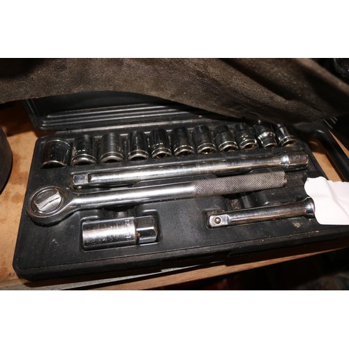 149 - 11 piece socket set