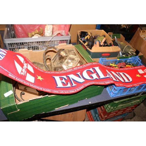 226 - Box of 7 football scarves, incl Norwich, Liverpool, England, etc