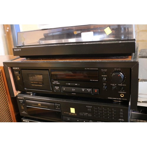 256 - Sony stereo system, incl CD, cassette, turntable, FM-AM & speakers (& instructions) - warranted unti... 