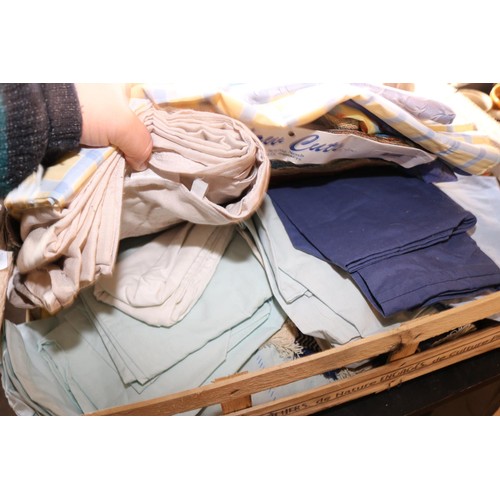 306 - Box of various linen