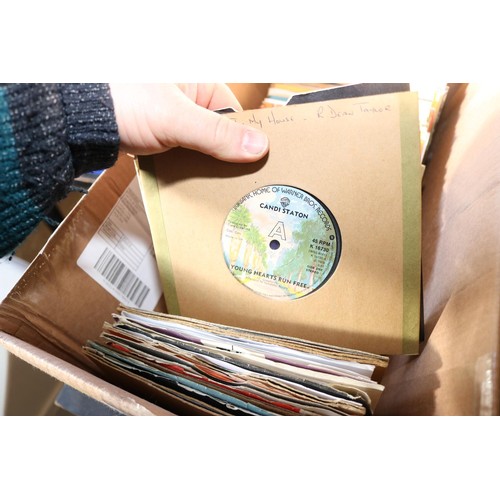 307 - 2 boxes 45rpm records, 50s, 60s, 70s, etc