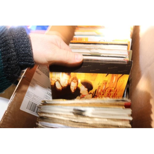 307 - 2 boxes 45rpm records, 50s, 60s, 70s, etc