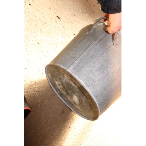 328 - Galvanised pan