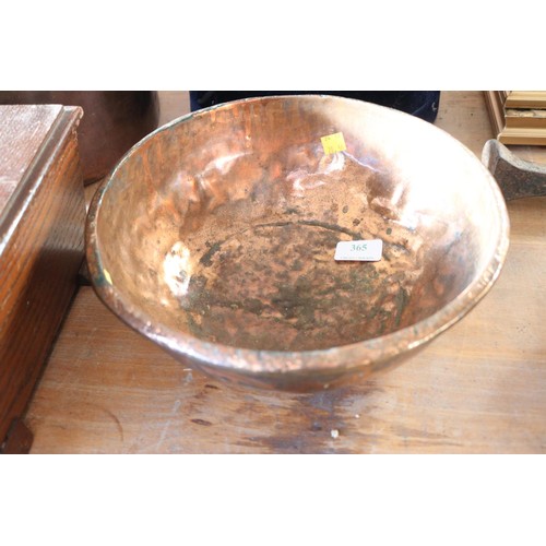 365 - Heavy arts & crafts hammered copper bowl