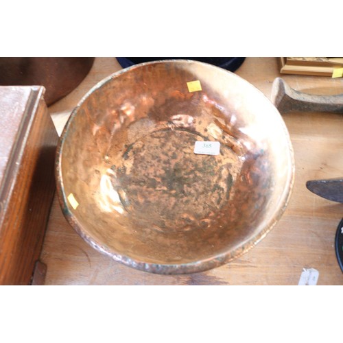 365 - Heavy arts & crafts hammered copper bowl