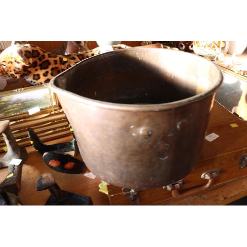 367 - 2 heavy copper pans