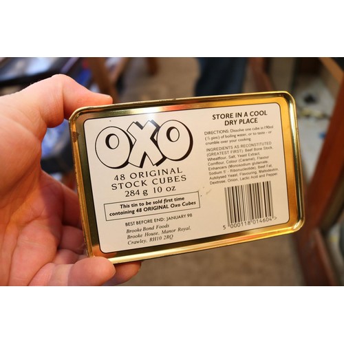 397 - 10 Oxo tins