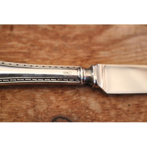 408 - Box set of 6 silver handles butter knives