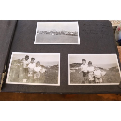 418 - Old Maori p/c & photo albums