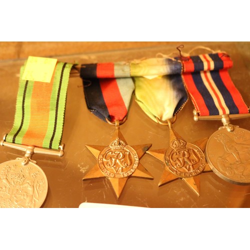 428 - Set of medals