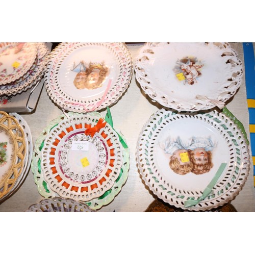 522 - Collection of ribbon wall/display plates mostly seaside souvenir & floral