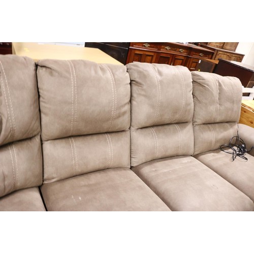 546 - Corner 3 piece suite, incl electric recliner