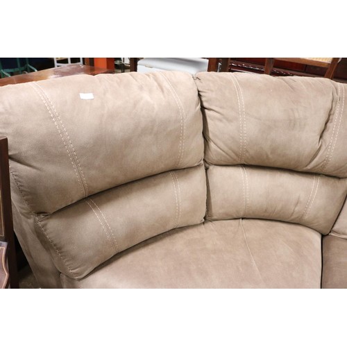 546 - Corner 3 piece suite, incl electric recliner