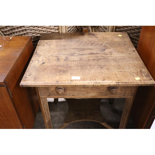 570 - Oak occasional table with drawers