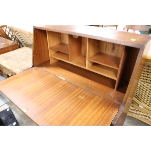 572 - Teak bureau