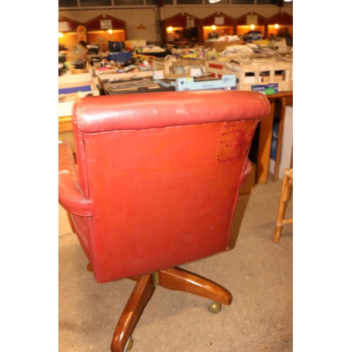 587 - Red leather office chair