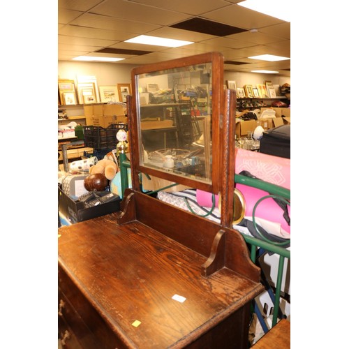 124 - 1930/40's dresser table with mirror