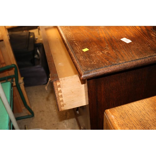 124 - 1930/40's dresser table with mirror