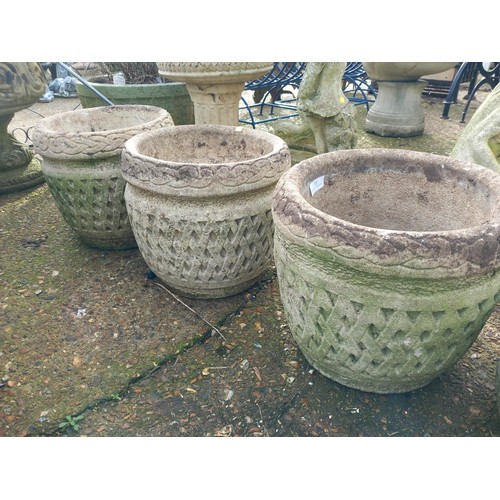 72 - 4 concrete plant pots