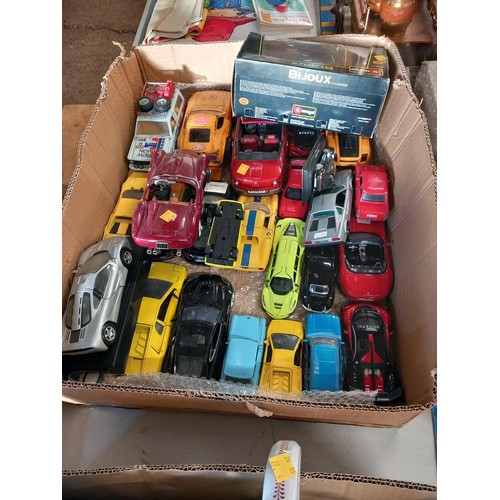 517A - Box of die cast cars