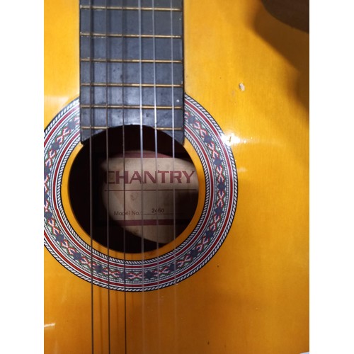 590 - Chantry guitar