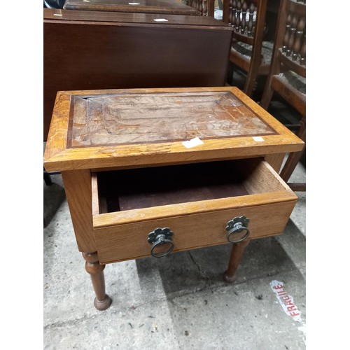 649 - Small oak single drawer occasional table