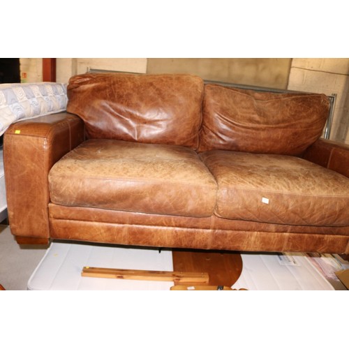 592 - Leather sofa