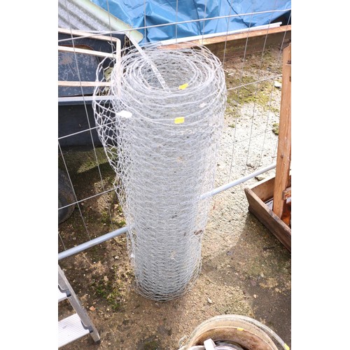 20 - Roll of wire netting