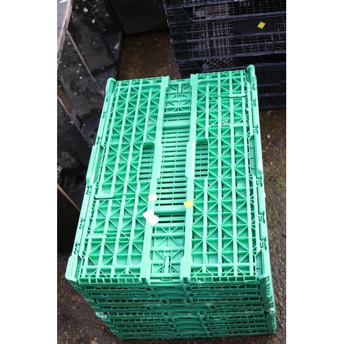 69 - 10 green heavy duty folding crates