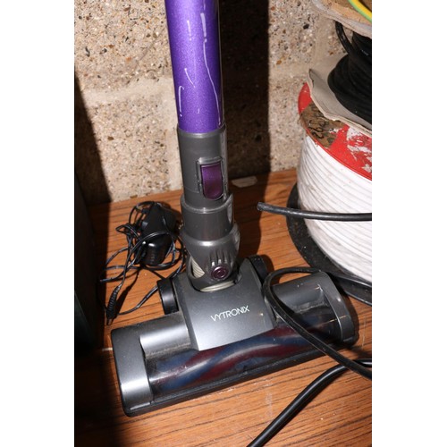 128 - Vytronix cordless hoover - warranted until 12 noon Tuesday following the above sale