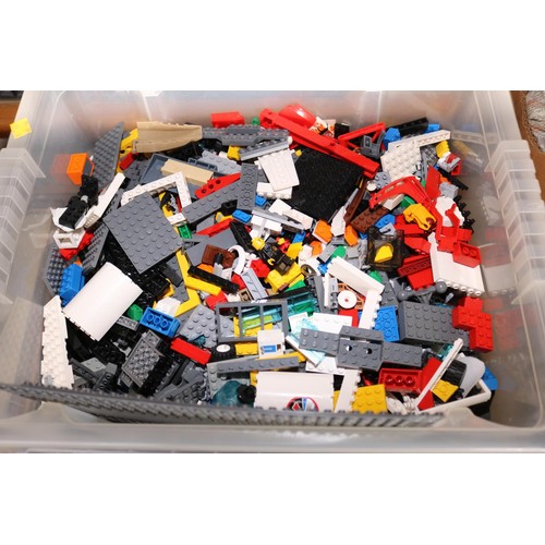 305 - Qty of Lego (x2)