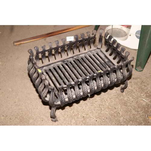 346 - Wrought iron fire basket