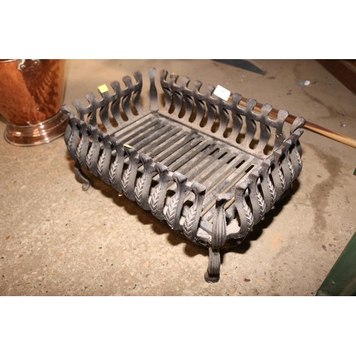 346 - Wrought iron fire basket