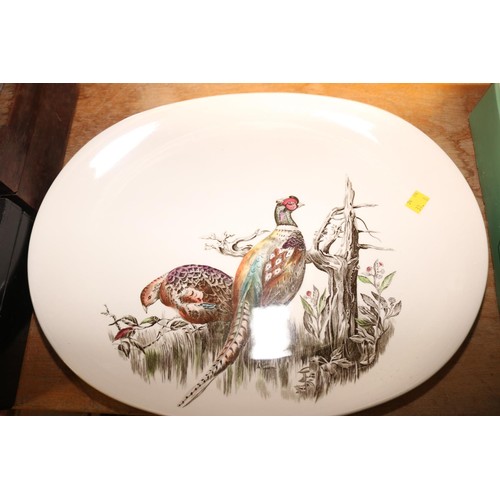 354 - Meat dish, Johnson Brothers & 2 wall hanging plates