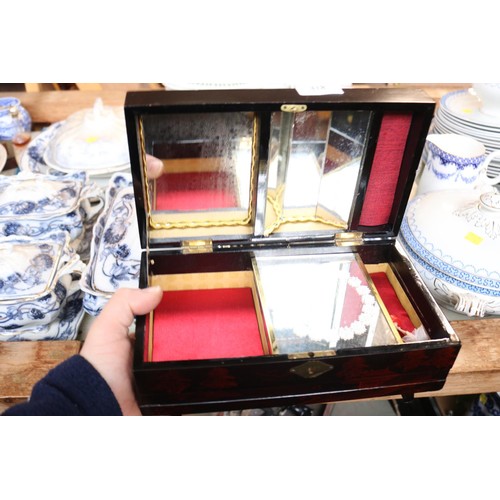 418 - Japanese lacquered musical jewellery box with magnetic dancing ballerina & lacquered box - hand pain... 