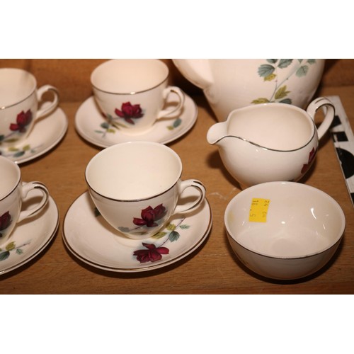 420 - Alfred Meakin 'Realm Rose' design tea/coffee set, 6 cups, saucers, jug, bowl & pot