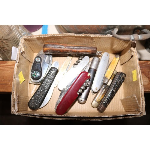 471 - Assorted penknives