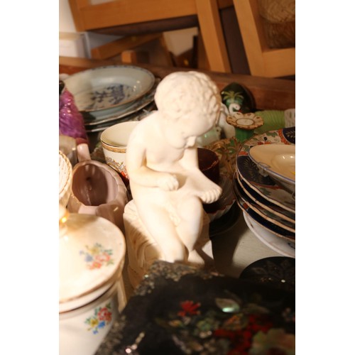 545 - Large qty of collectables/curios