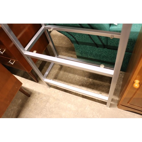 597 - Metal bookcase with 3 glass shelves